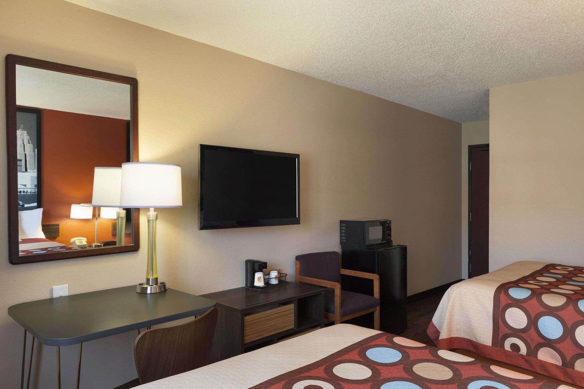 Motel Super 8 By Wyndham Taylor/Detroit Area Zewnętrze zdjęcie